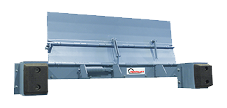 Pentalift edge dock leveler for smooth transition between dock and truck